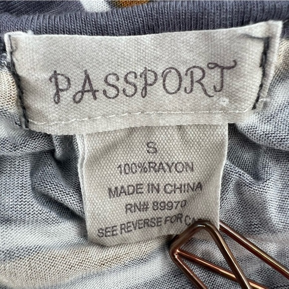 Passport Purple Striped Cold Shoulder Bell Sleeve Blouse Size Small Women’s - Picture 3 of 7